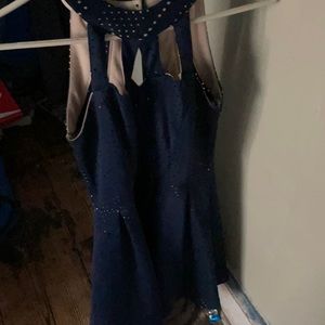 Juniors dress size 3